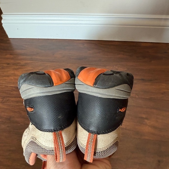 Keen Verdi II Mid Hiking Boots-Like New-Size 6 Tan and Orange - Picture 5 of 11